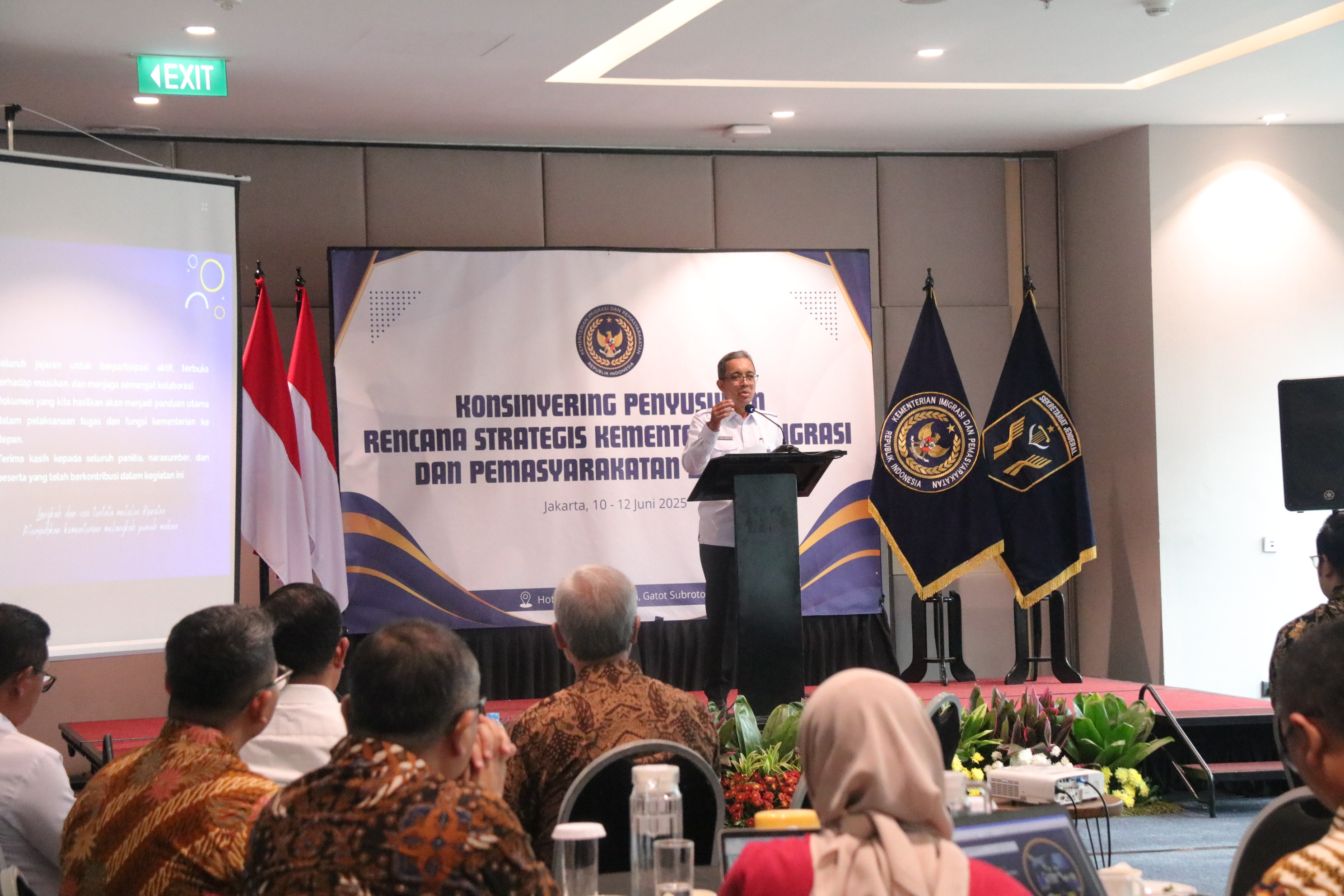 Sekjen Kemenimipas Membuka Konsinyering Penyusunan Renstra Kemenimipas