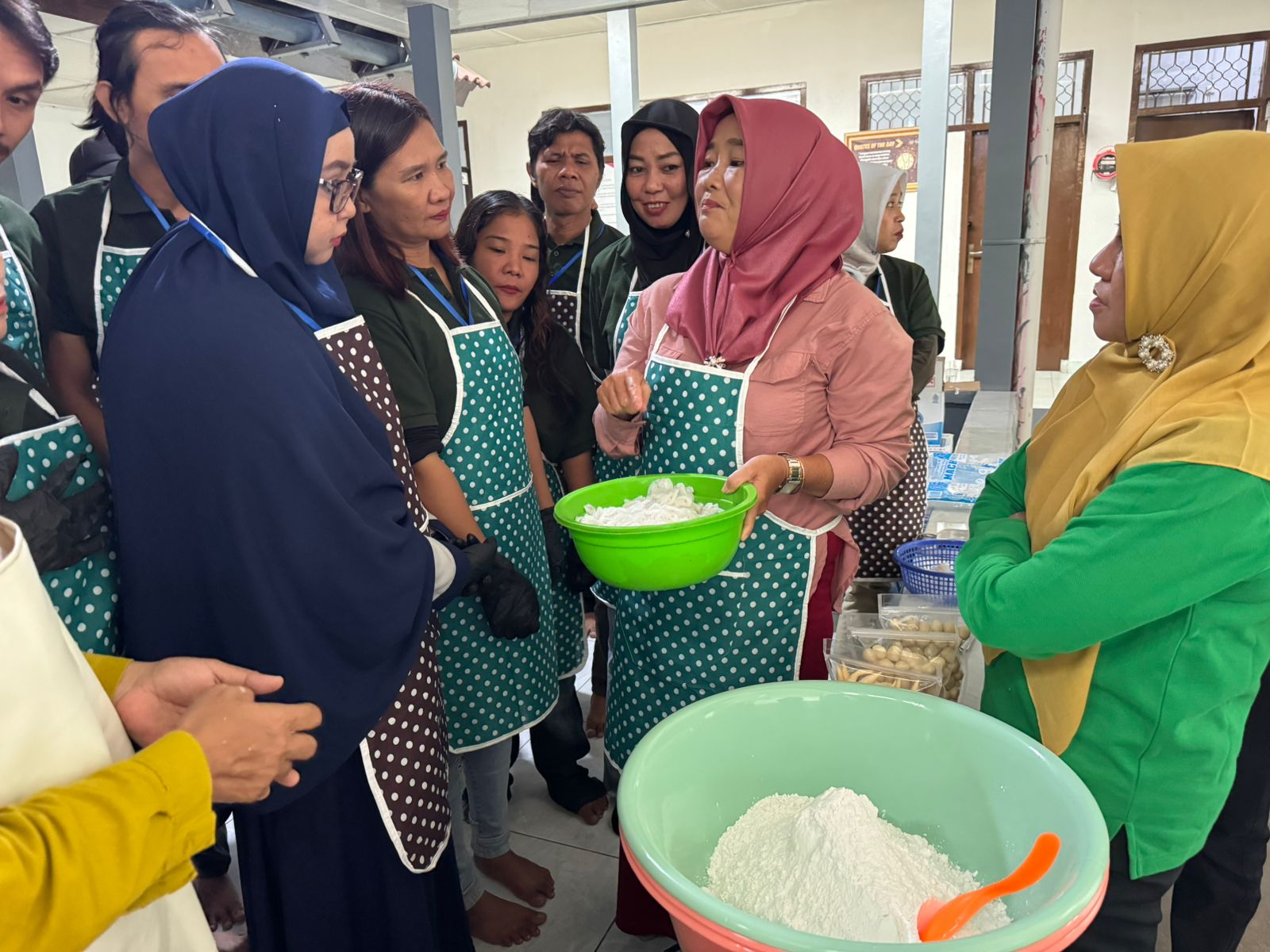 Lestarikan Kuliner Khas Bangka, Bapas Pangkalpinang Gelar Pelatihan Tata Boga bagi Klien