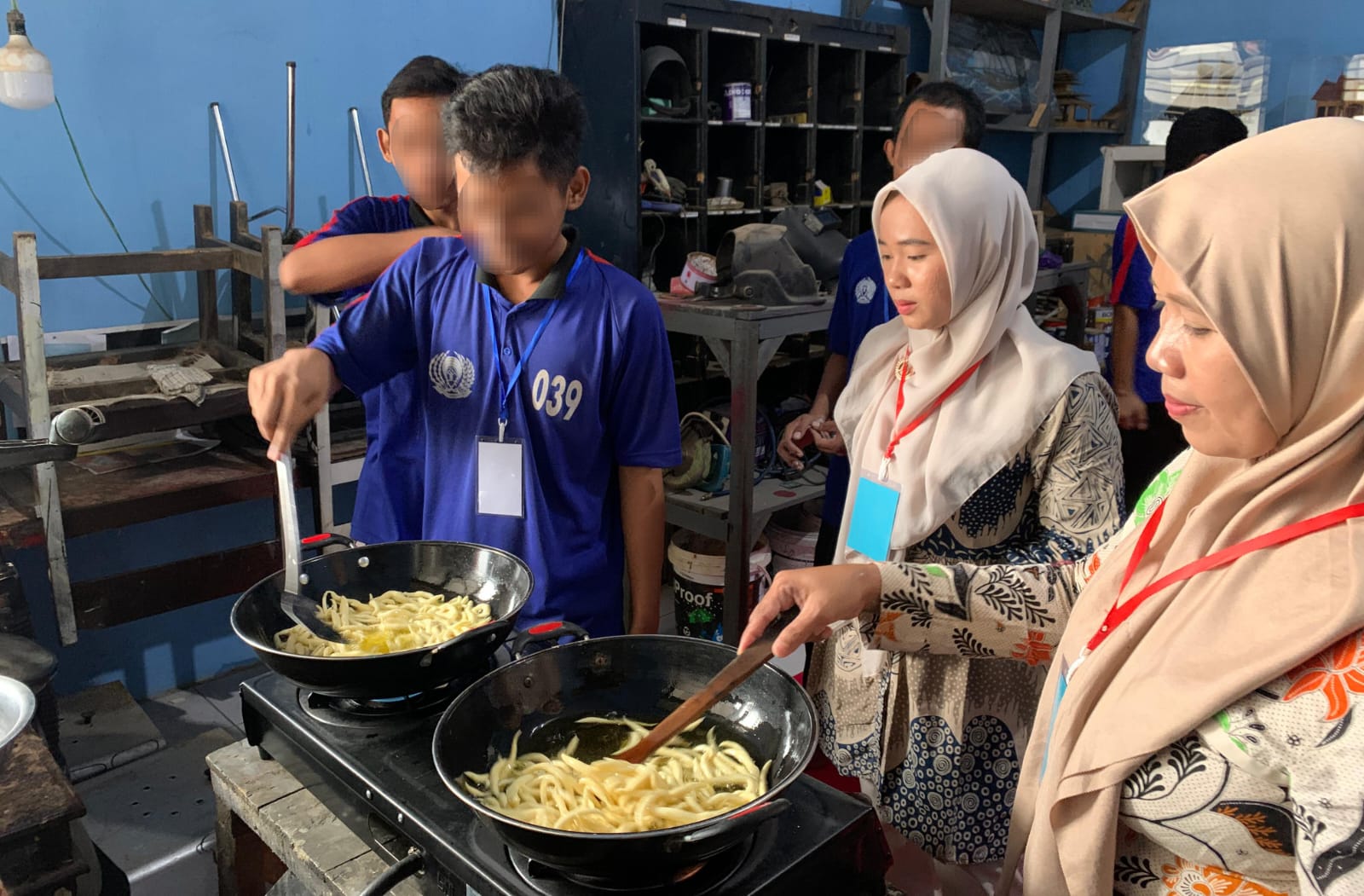 Lapas Batang Gelar Program Pembinaan Produk UMKM Penganan Stik Keju