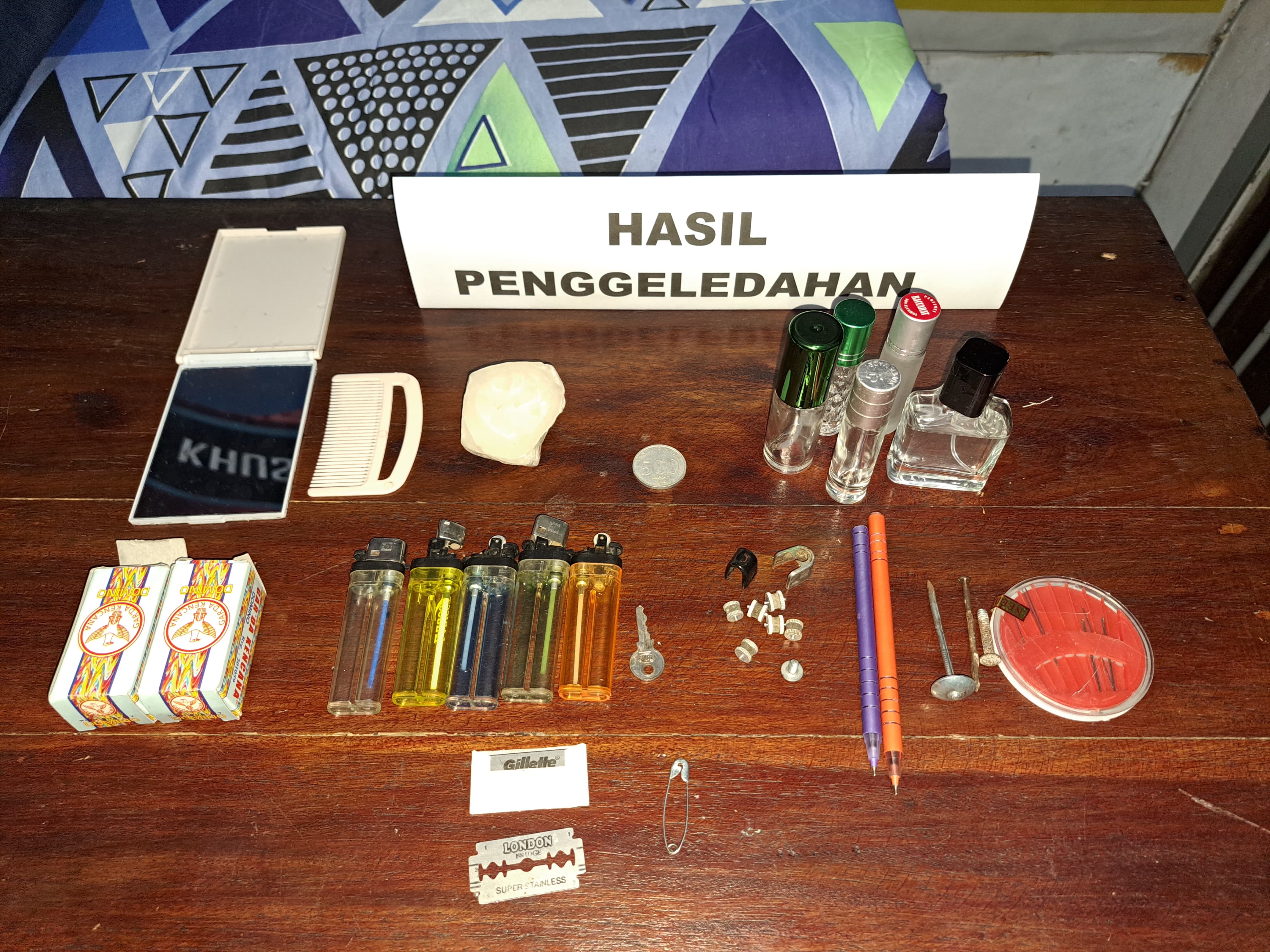 Berantas Narkoba dan Handphone, Lapas Bandanaira Razia Blok Hunian Warga Binaan