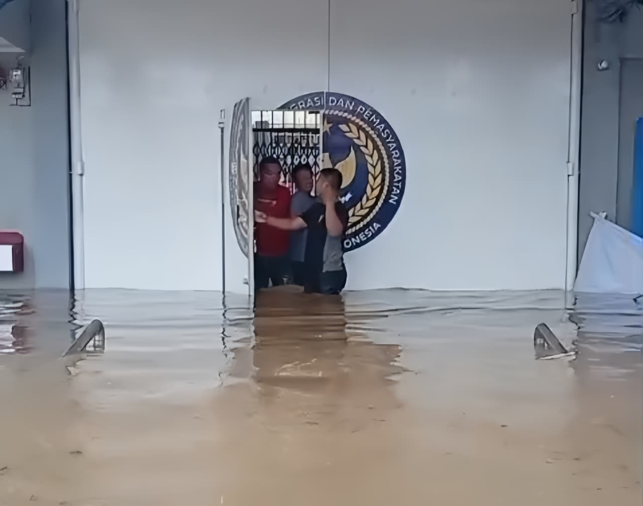 Sibolga-Tapanuli Tengah Terdampak Banjir, Kemenimipas Pastikan Layanan Pulih Bertahap