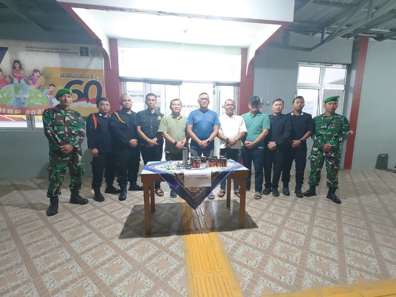 Gandeng Koramil Taman Sari, Kanwil Ditjenpas Babel Geledah Blok Hunian dan Tes Urine di Lapas Narkotika Pangkalpinang