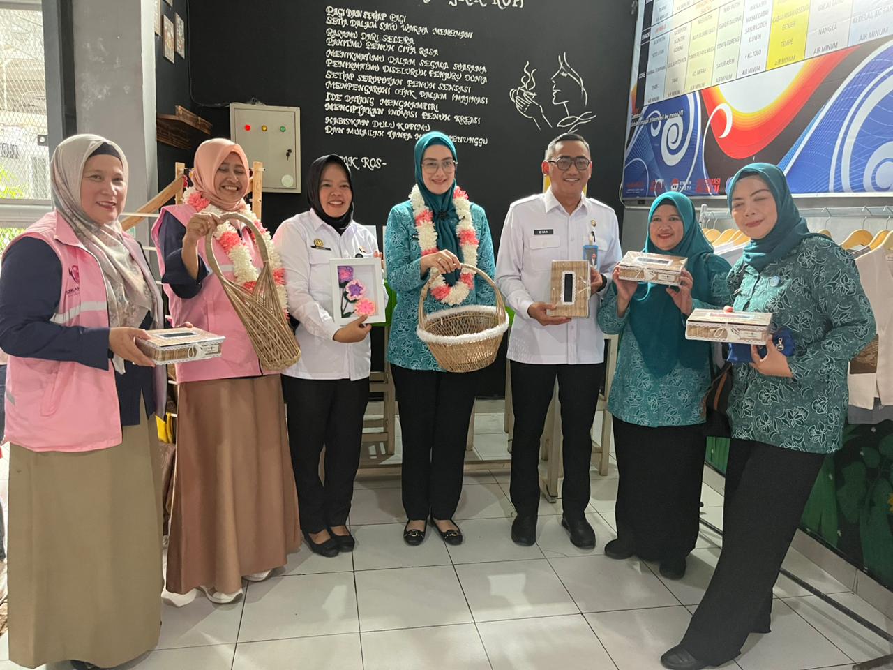 Produk UMKM Warga Binaan Lapas Perempuan Pangkalpinang jadi Incaran Pengunjung Gelaran Pameran