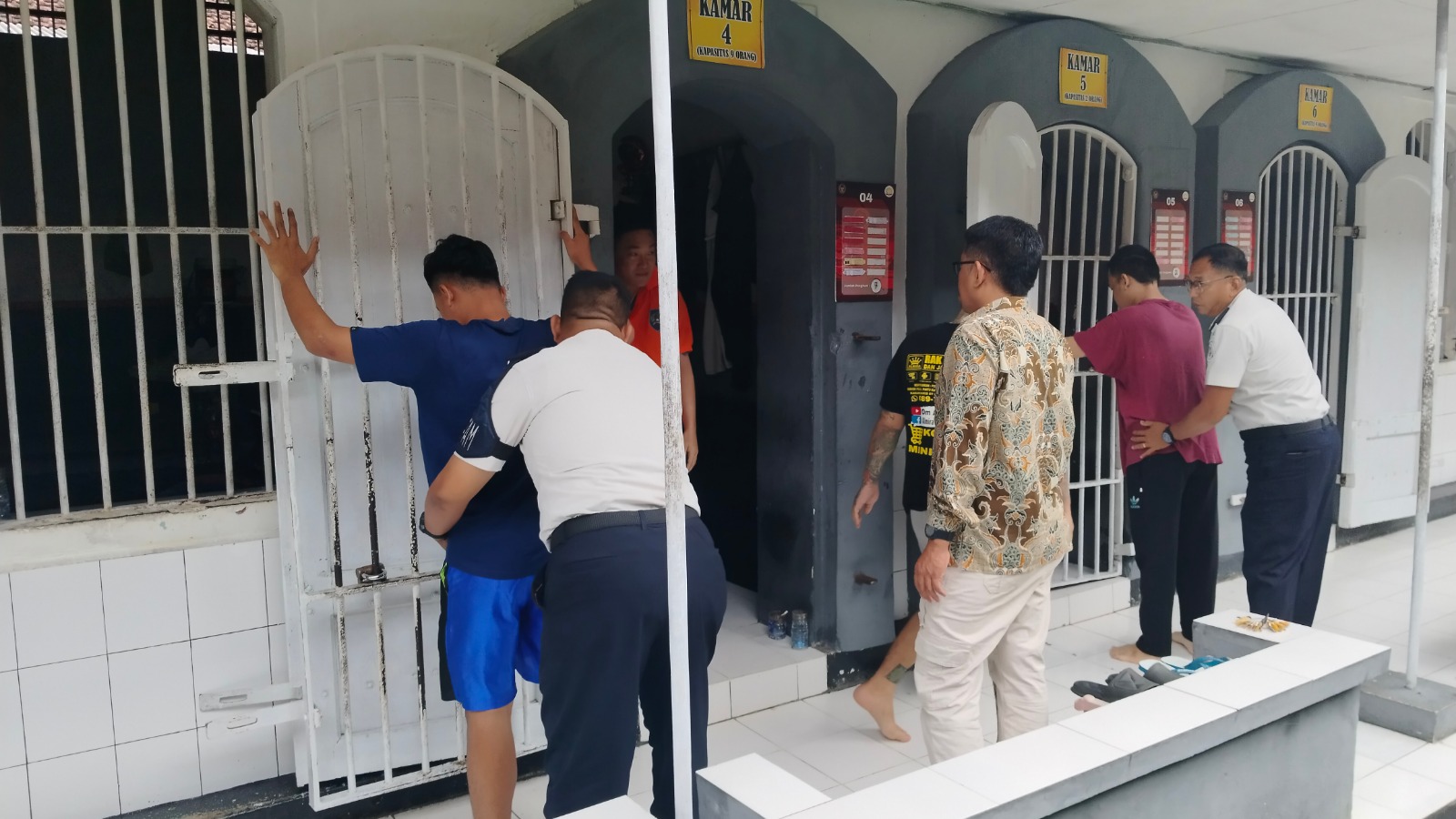 Jelang Idul Fitri 1447 H, Rutan Banyumas Intensifkan Penggeledahan Kamar Hunian Warga Binaan