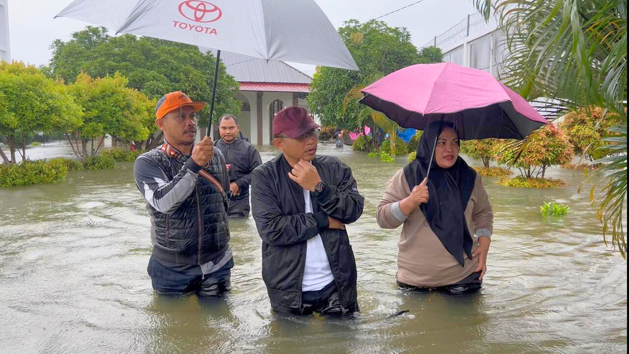 Wujud Mitigasi Bencana, Kanwil Ditjenpas Aceh Turun Langsung Pastikan Penanggulangan Banjir di Lapas Perempuan Sigli