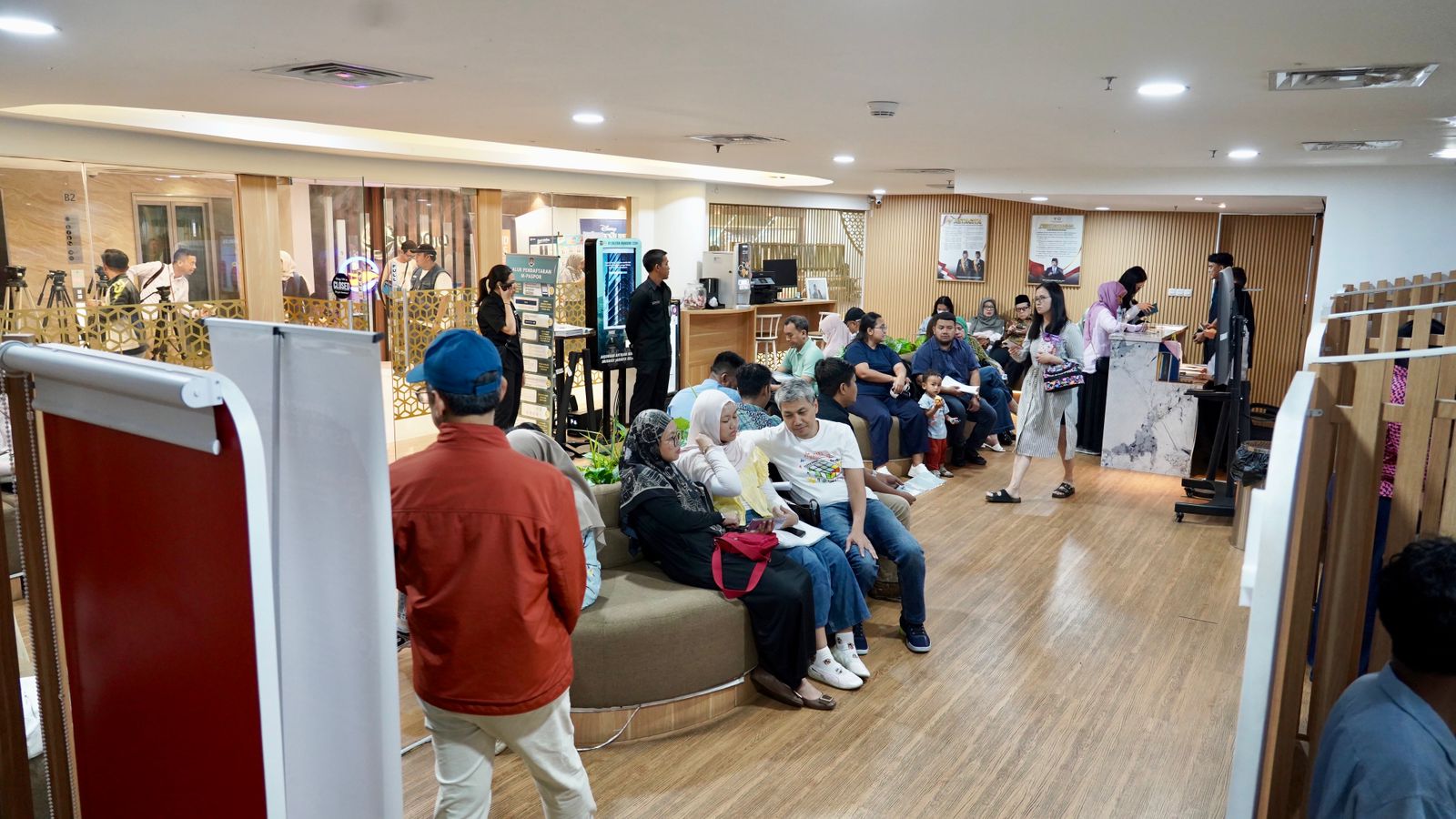 Dekat dengan Masyarakat, Kanim Jaksel Layani Percepatan Paspor Akhir Pekan