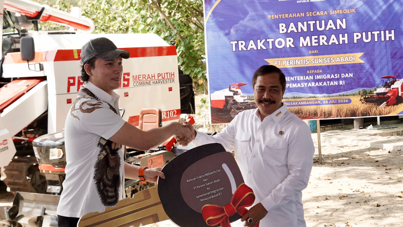 Perkuat Kolaborasi, Kemenimipas Terima Hibah Mesin Pertanian dari PT Perintis Sukses Abadi