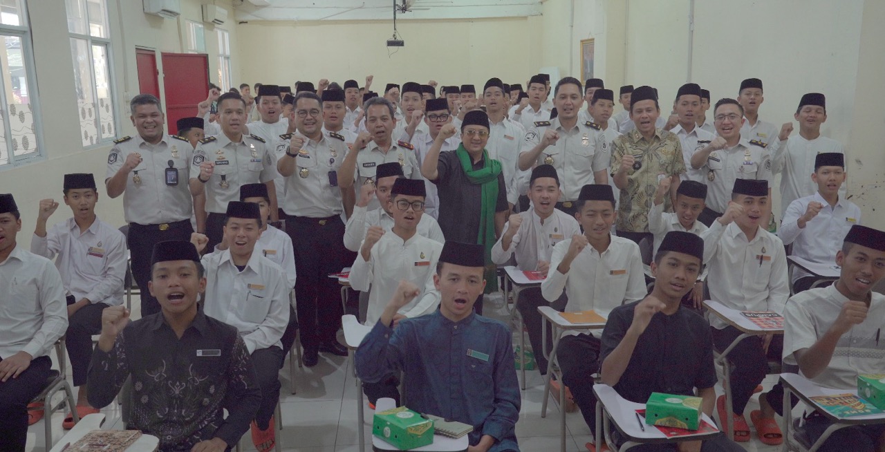 imipas_goes_to_pesantren_1.jpeg